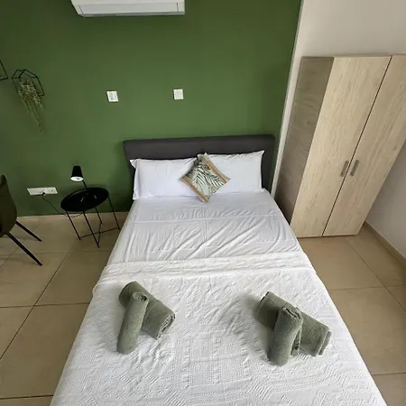 Sea Breeze Panoramic Ocean View Apartment Kissonerga