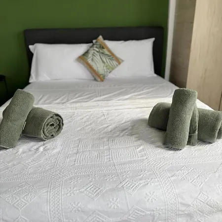 Sea Breeze Panoramic Ocean View Apartamento *