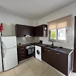 Apartment Sea Breeze Panoramic Ocean View *