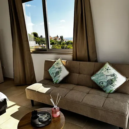 Sea Breeze Panoramic Ocean View *