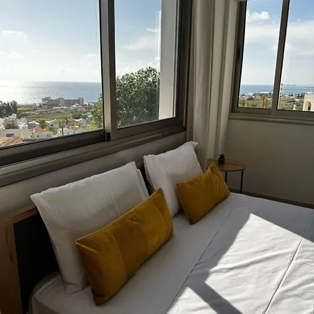 Sea Breeze Panoramic Ocean View *