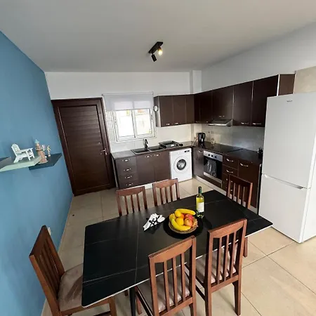Apartment Sea Breeze Panoramic Ocean View *