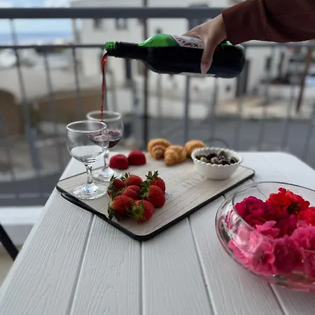 Sea Breeze Panoramic Ocean View * Kisonerga