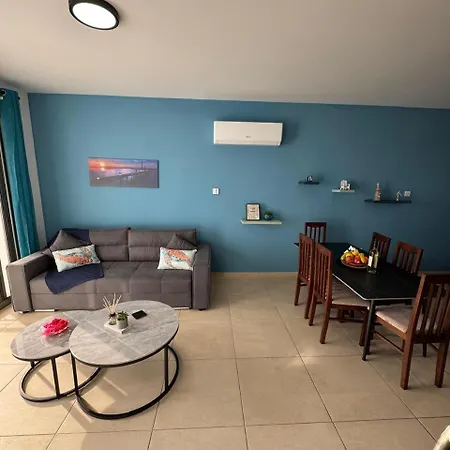 Apartment Sea Breeze Panoramic Ocean View