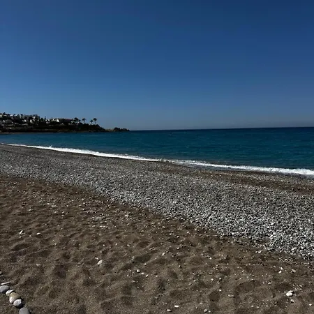 Sea Breeze Panoramic Ocean View *