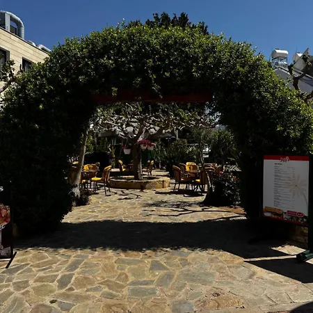 Sea Breeze Panoramic Ocean View Apartment Kissonerga