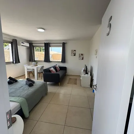 Daire Sea Breeze Panoramic Ocean View